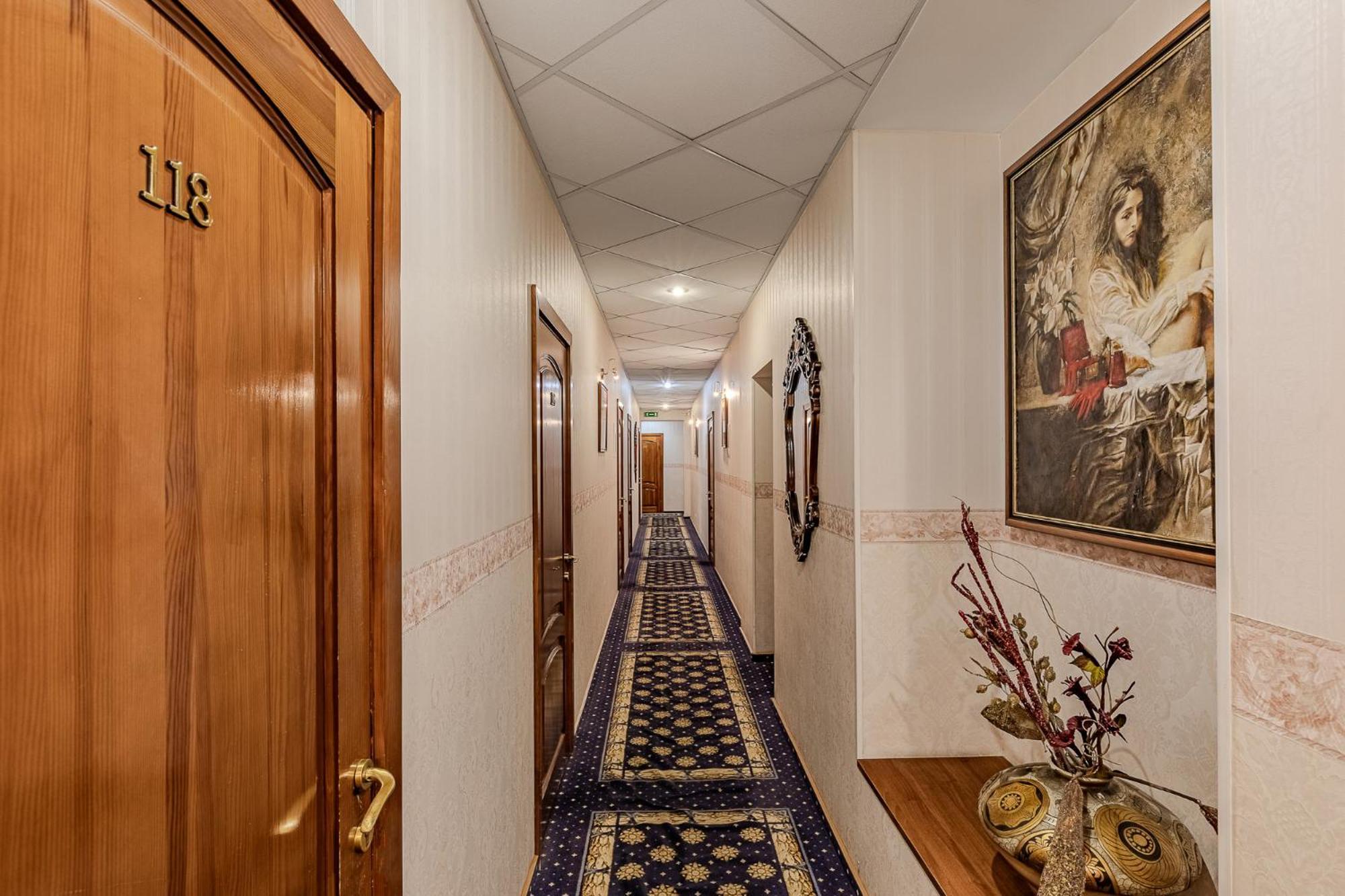Gallery Hotel Gintama Kiev Esterno foto