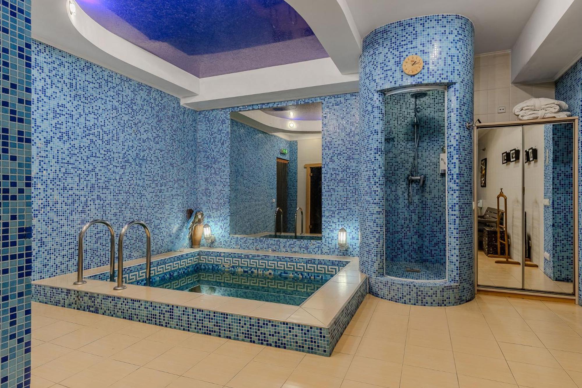 Gallery Hotel Gintama Kiev Esterno foto
