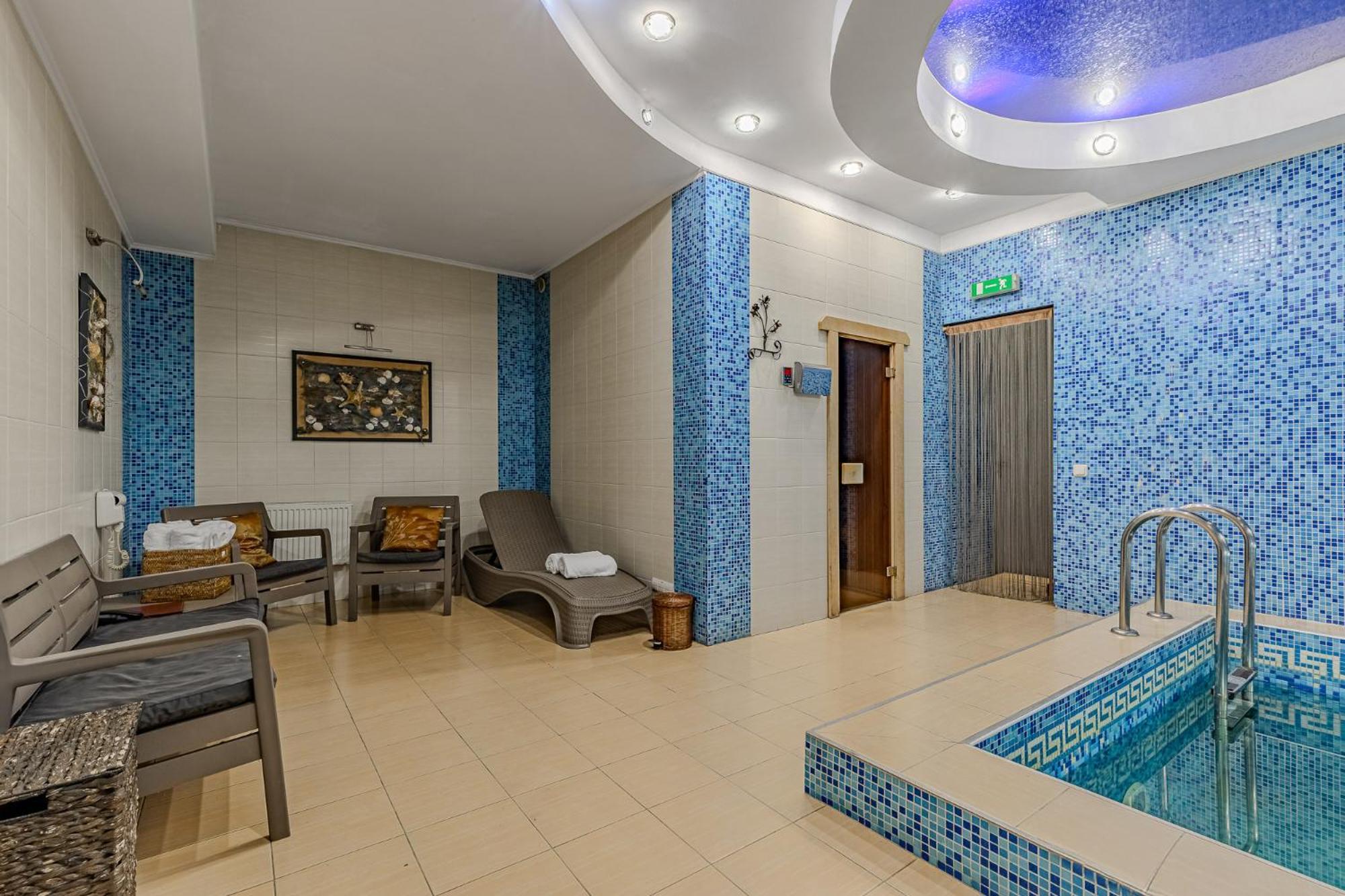 Gallery Hotel Gintama Kiev Esterno foto