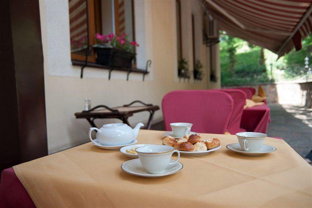 Gallery Hotel Gintama Kiev Ristorante foto